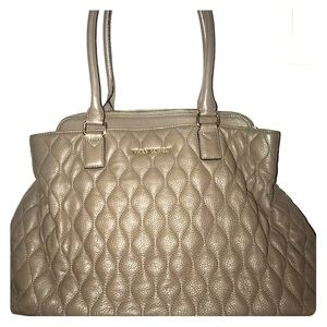 Vera Bradley Women's Quilted Leather Handbag!!